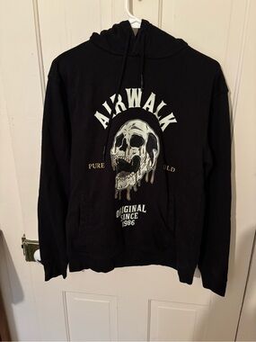 Air walk black graphic hoodie